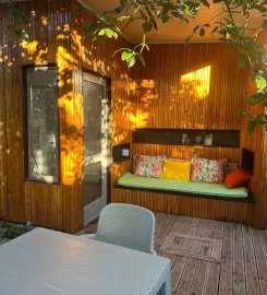 Beletage on Leisure isle. Self catering , fully enclosed and pet friendly