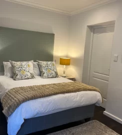 Beletage on Leisure isle. Self catering , fully enclosed and pet friendly