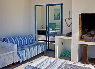 Kestrels View pet-friendly beach accommodation