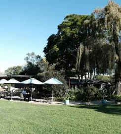HUCKLEBERRY’S Cafe