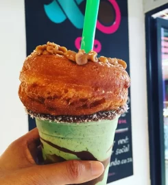 XO CRONUTS