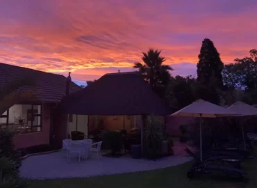 Sitatunga Guest Lodge & Transfers