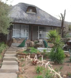 Emahlathini Guest Farm