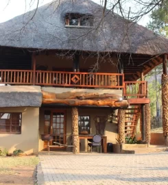 Emahlathini Guest Farm