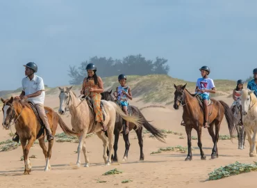 Bhangazi Horse Safaris